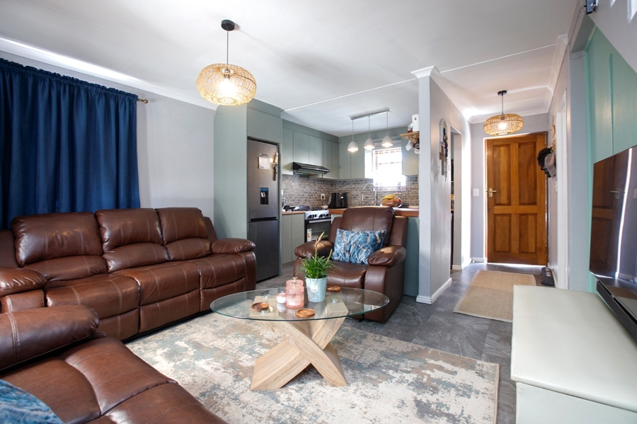 To Let 2 Bedroom Property for Rent in Wynberg Western Cape